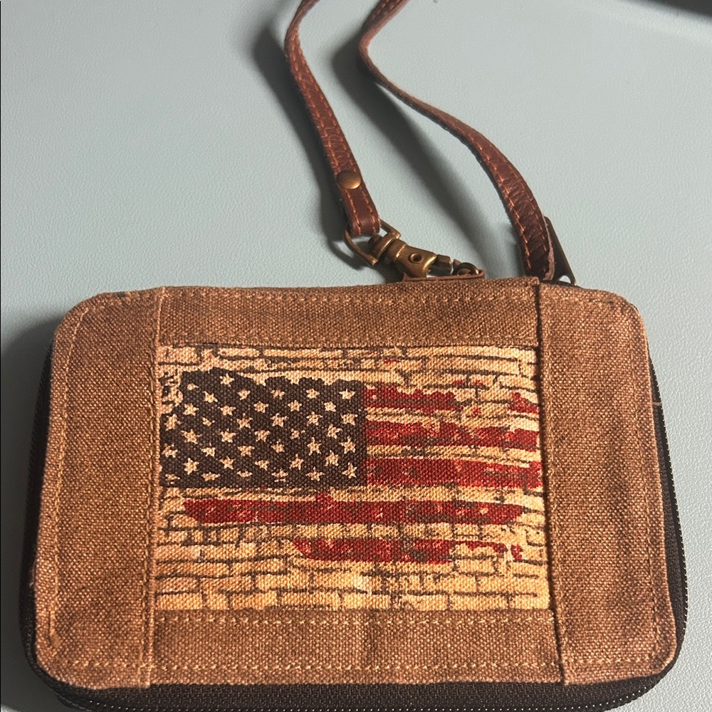 Mona‎ B Striped Canvas Zip Wallet in Cream and Brown